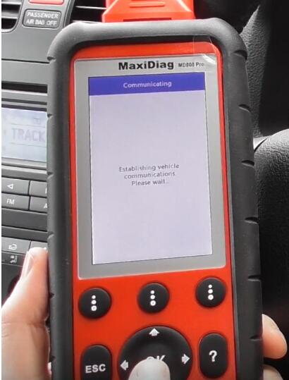 autel-maxidiag-md808-pro-read-clear-trouble-codes-for-vw-golf-6