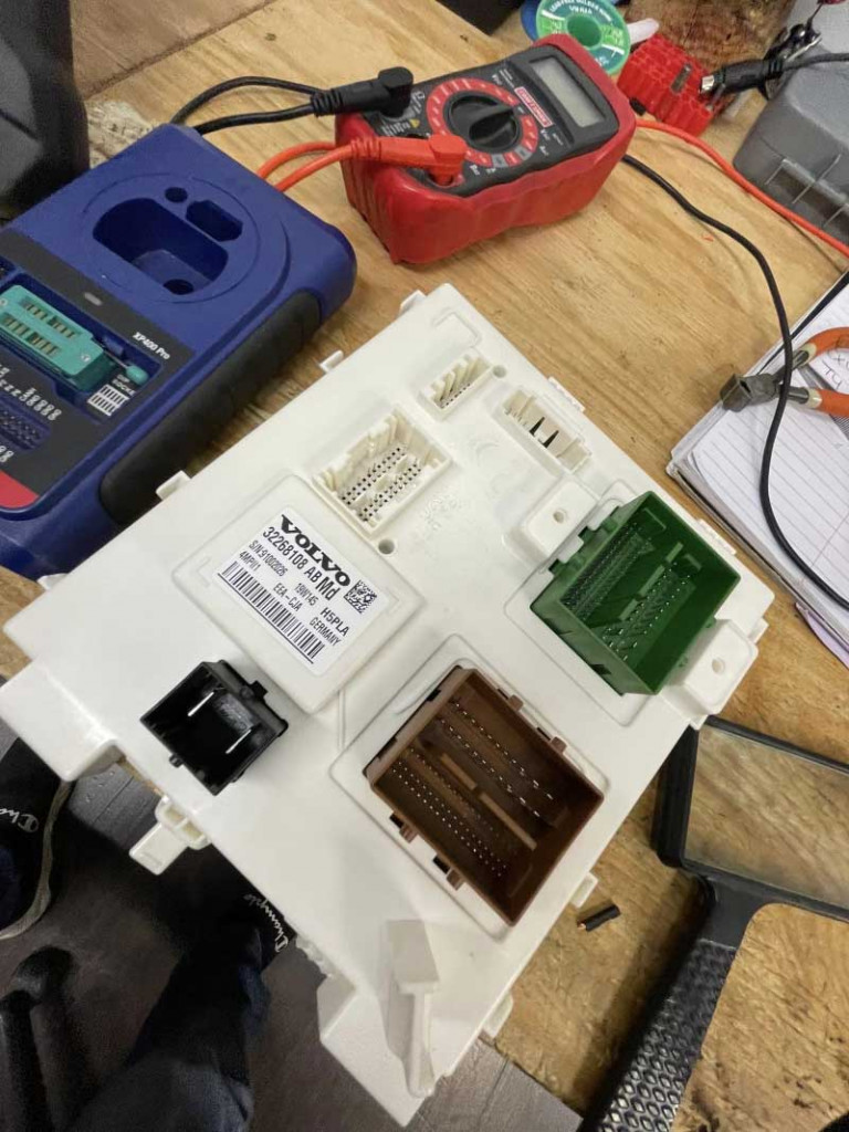 Tips on Autel IM608PRO New Volvo Key Programming