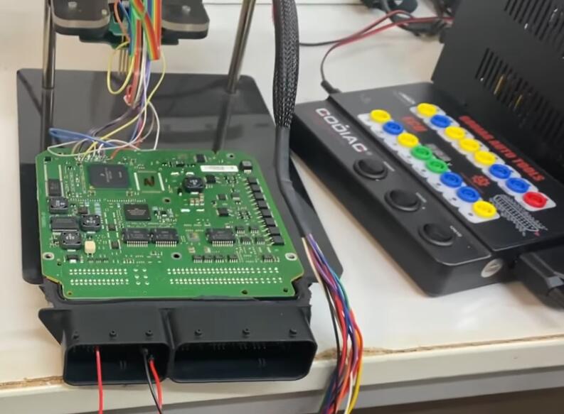 read-mercedes-crd2x-ecu-kt200-kess-or-pcmtuner-11