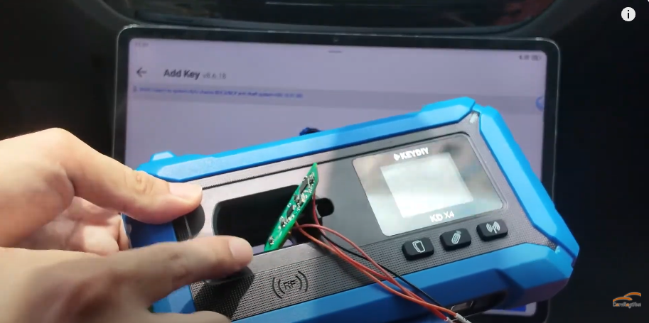 KD X4 Key Programmer Add a Key for 2023 BMW X3 (BDC3) 3