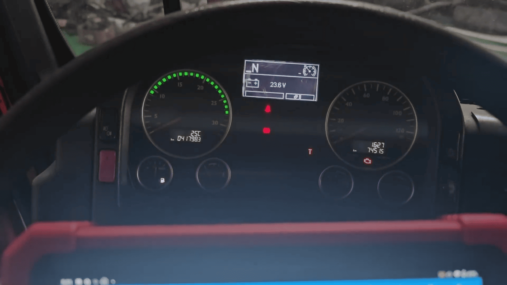 How to Perform LED Indicators Eco Band Test on MAN TGN Using LAUNCH X431 PAD V 6